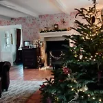 D'hotes - Au Clos D'amande Bed & Breakfast 4*