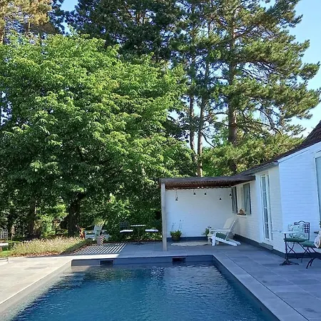 D'hotes - Au Clos D'amande 4*