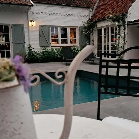 Bed and Breakfast D'hotes - Au Clos D'amande