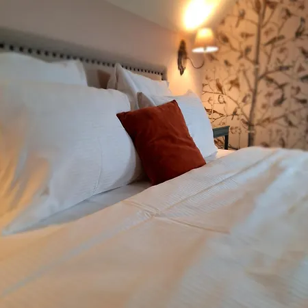 Bed & Breakfast D'hotes - Au Clos D'amande Lasne
